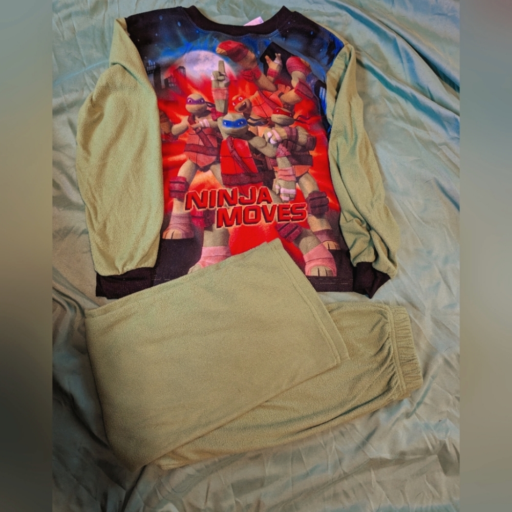Ninja Turtles Pajama Set Size 8
